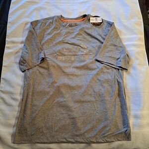 Realtree men's size XL gray shirt short sleeved XL NWT